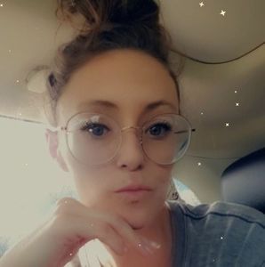 Meet your Posher, Chels